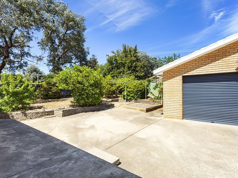 37 Grylls Crescent, Cook ACT 2614