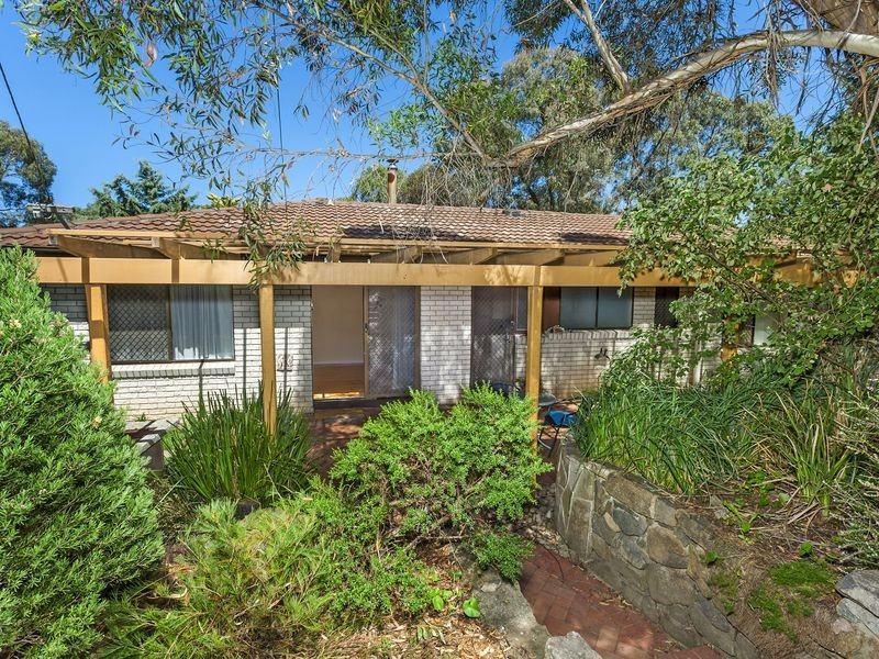35 Kinchela Crescent, Latham ACT 2615