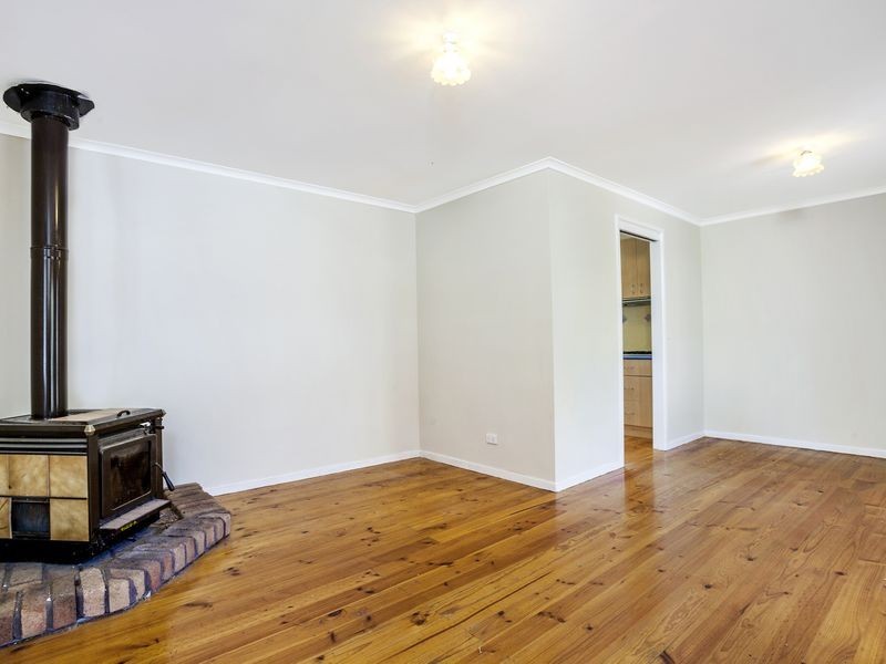 35 Kinchela Crescent, Latham ACT 2615