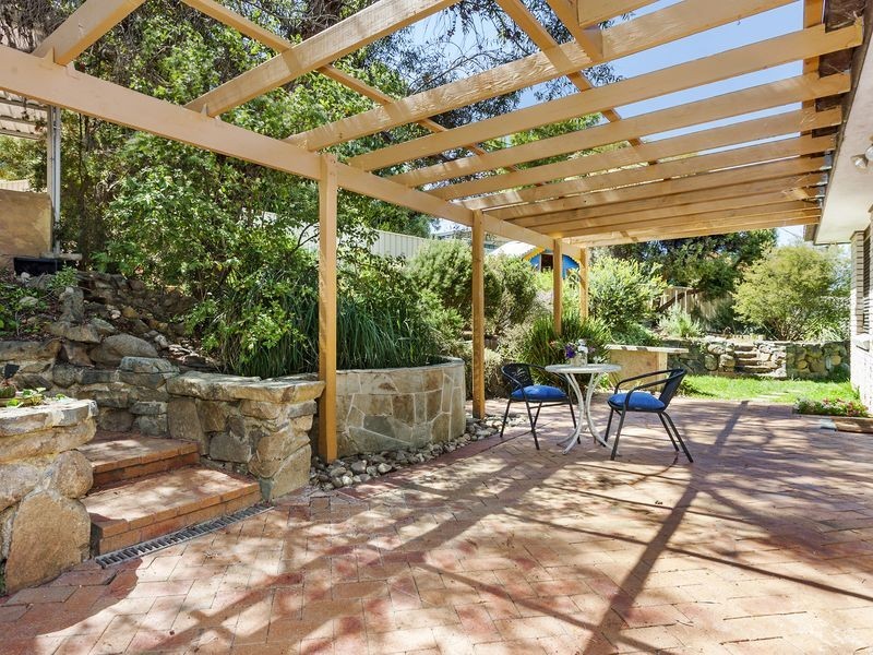 35 Kinchela Crescent, Latham ACT 2615