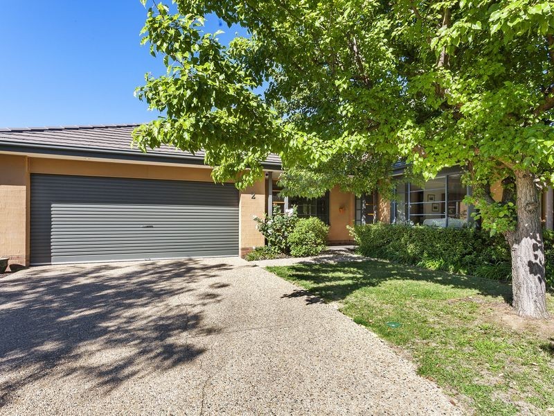 2/12 Andado Place, Hawker ACT 2614
