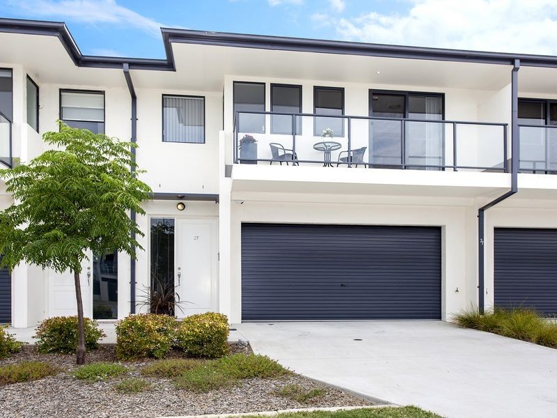 27/10 Helpmann Street, Bonython ACT 2905