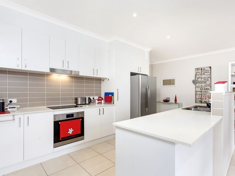 27/10 Helpmann Street, Bonython ACT 2905