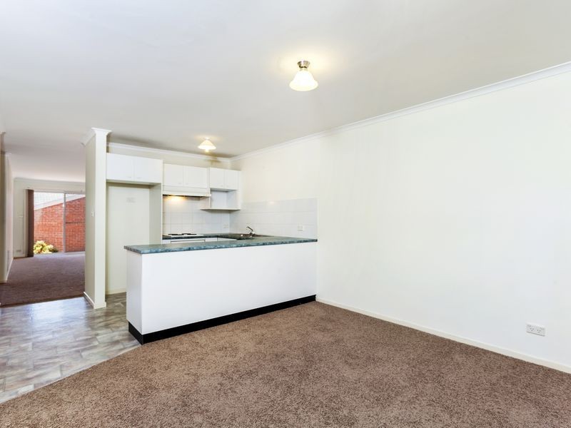 42/15 John Cleland Crescent, Florey ACT 2615