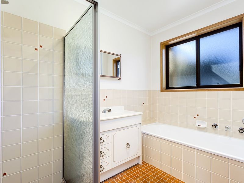 34 Vagabond Crescent, Mckellar ACT 2617
