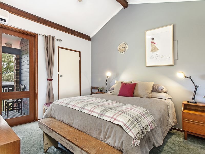 10 Denny Street, Latham ACT 2615