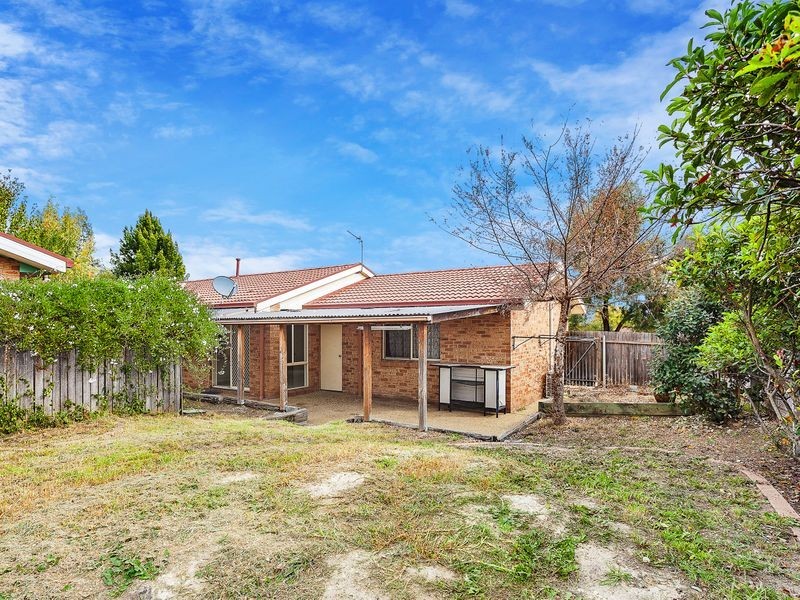 21 Loureiro Street, Conder ACT 2906