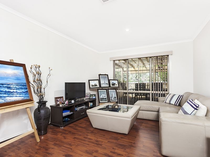 5 Godson Place, Dunlop ACT 2615
