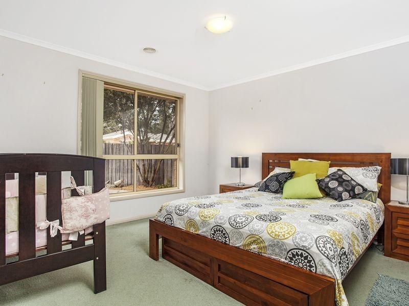 17/89 Britten Jones Drive, Holt ACT 2615