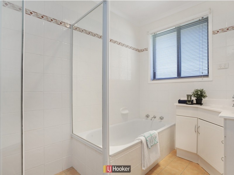 42 Diamantina Crescent, Kaleen ACT 2617
