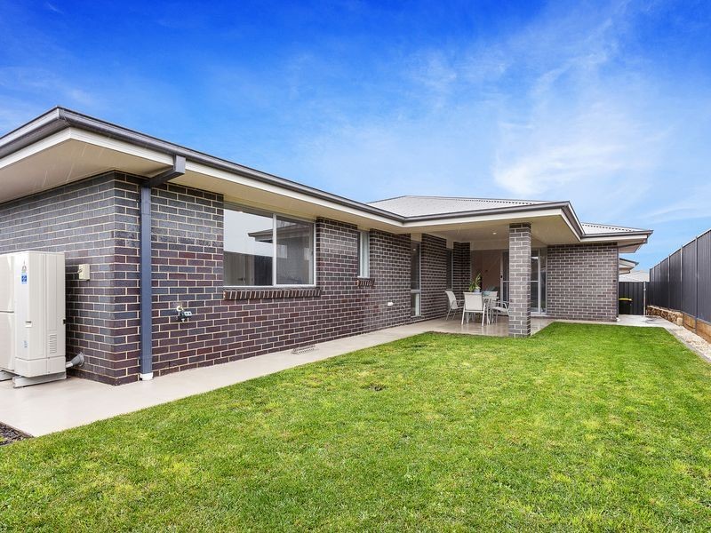 37 Anakie Court, Ngunnawal ACT 2913