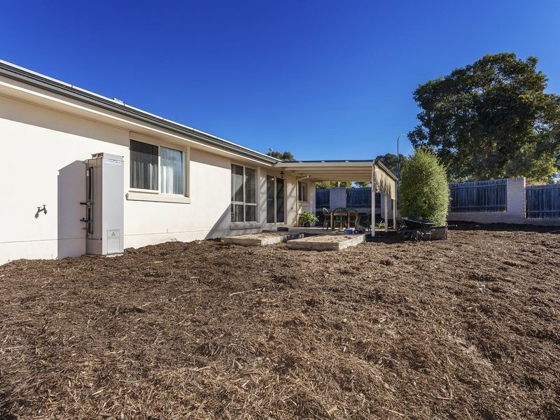 1 Fleay Place, Dunlop ACT 2615
