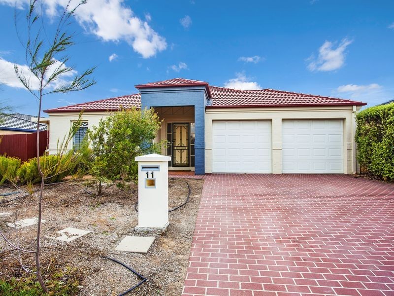 11 Lovely Close, Dunlop ACT 2615