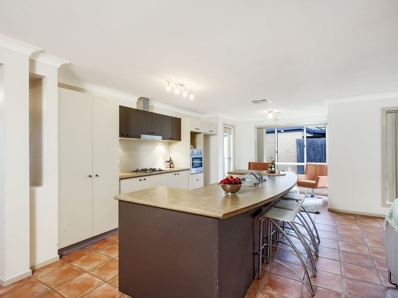11 Lovely Close, Dunlop ACT 2615