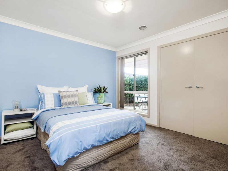 11 Lovely Close, Dunlop ACT 2615