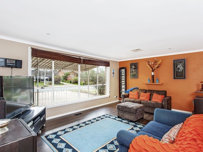 17 Edwards Street, Higgins ACT 2615