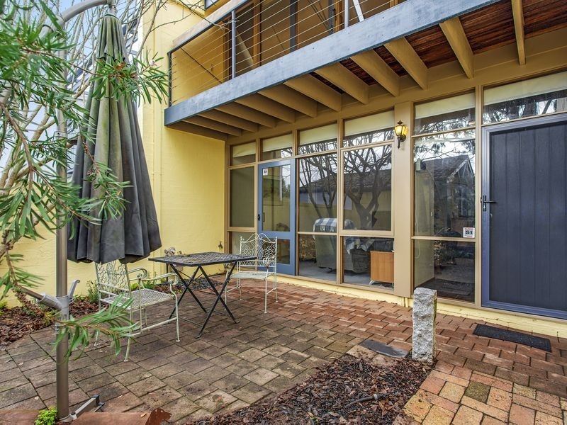 6 Fenwick Place, Belconnen ACT 2617