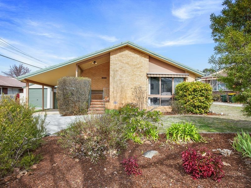 16 Cannan Crescent, Macgregor ACT 2615