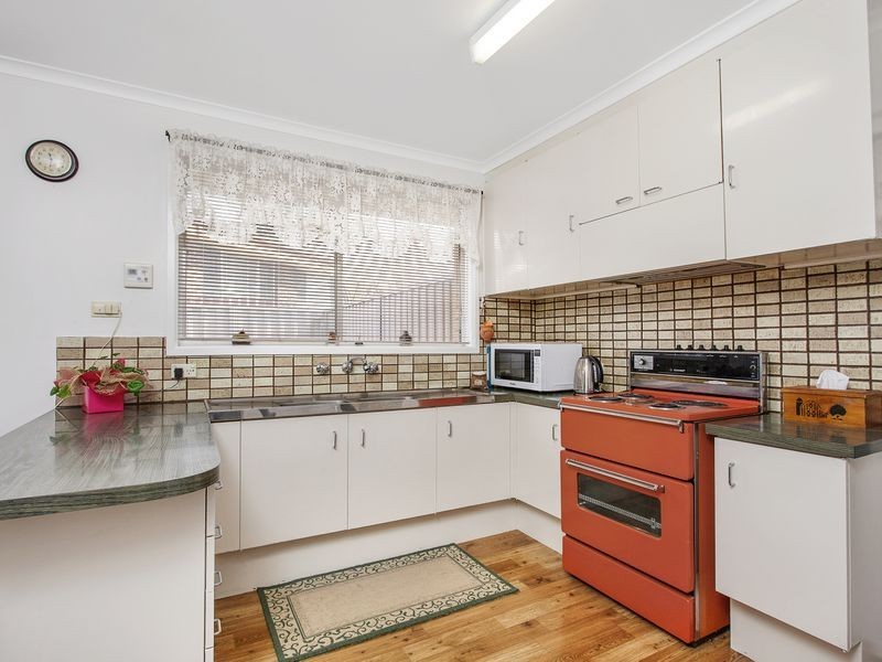 16 Cannan Crescent, Macgregor ACT 2615