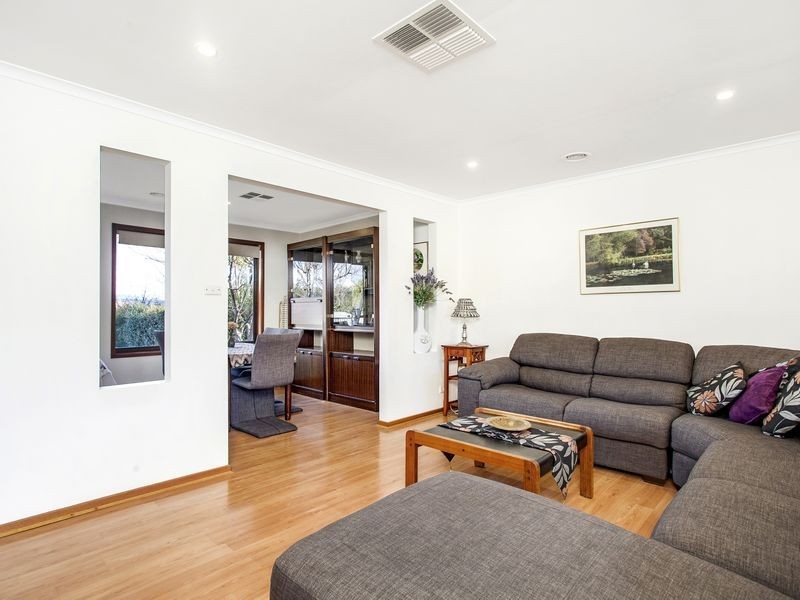 27 Vagabond Crescent, Mckellar ACT 2617