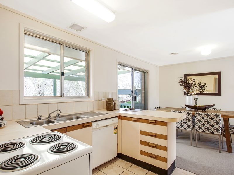 11 Wargila Place, Giralang ACT 2617