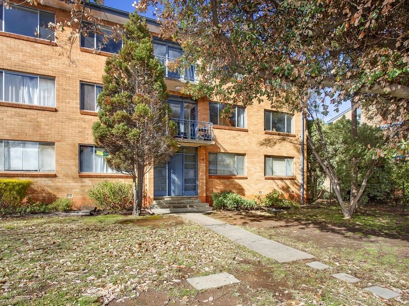 11/8 Irvine Street, Watson ACT 2602