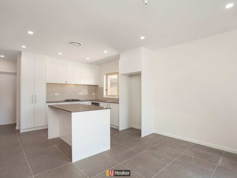 1A & 1B Fairlight Street, Dunlop ACT 2615