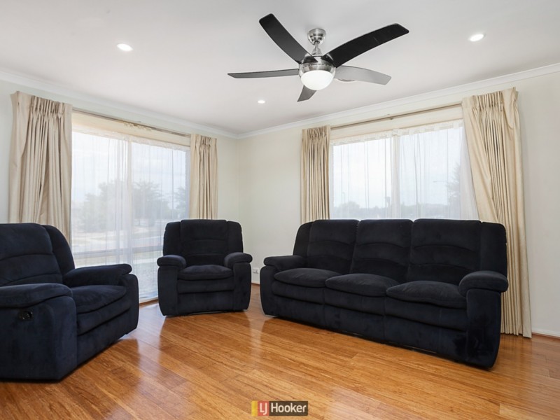 1A & 1B Fairlight Street, Dunlop ACT 2615