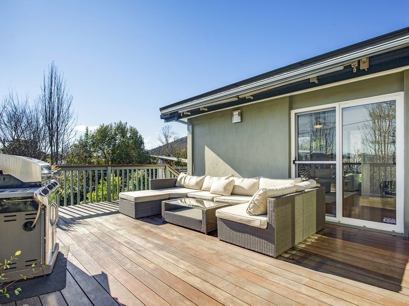 16 Savige Place, Campbell ACT 2612