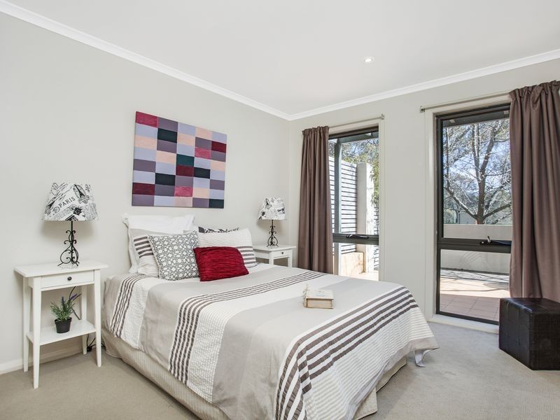 8/114 Athllon Drive, Greenway ACT 2900