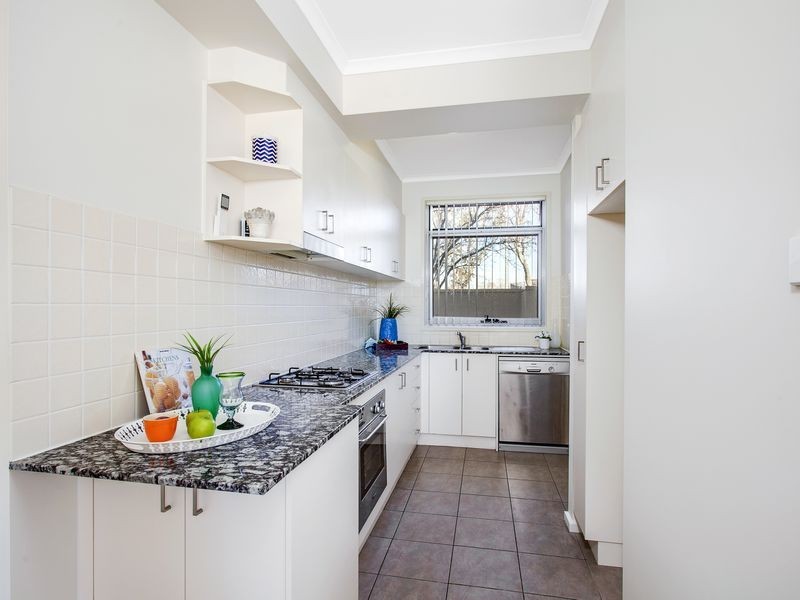 2/51 Blackwood Terrace, Holder ACT 2611