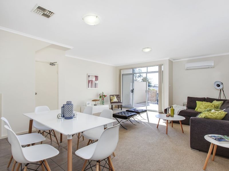 2/51 Blackwood Terrace, Holder ACT 2611