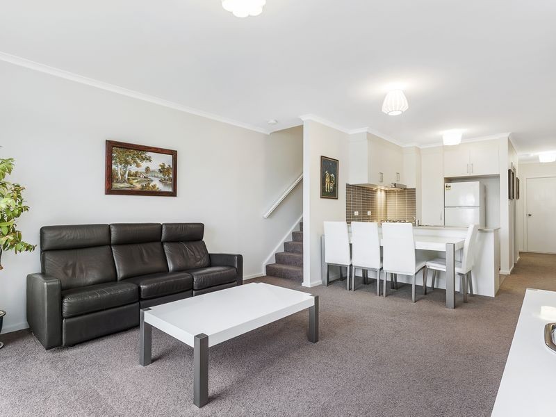 6/20 Clare Burton Crescent, Franklin ACT 2913