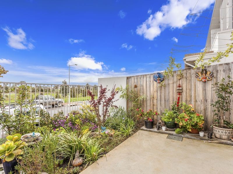 6/20 Clare Burton Crescent, Franklin ACT 2913