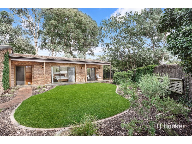 10 Lumholtz Place, Florey ACT 2615