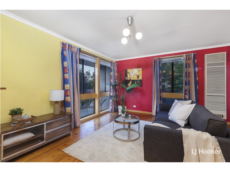 34 Baddeley Crescent, Spence ACT 2615
