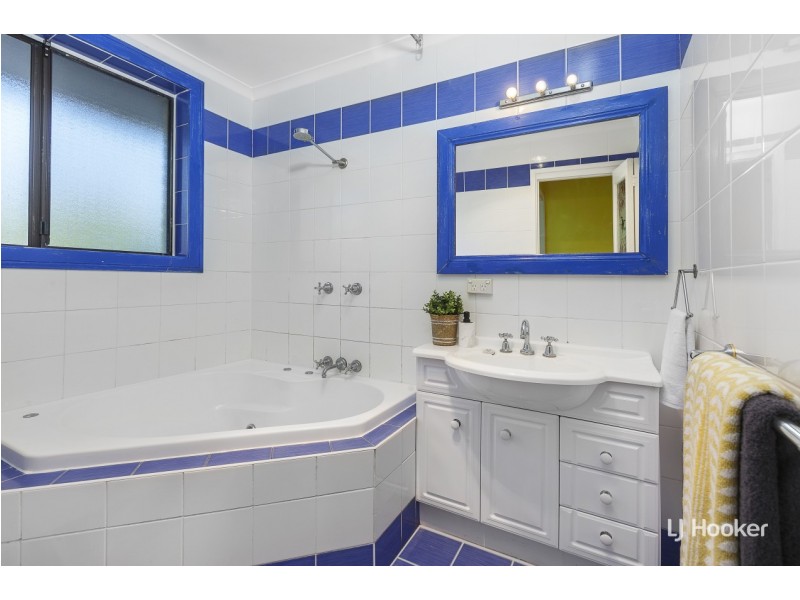 34 Baddeley Crescent, Spence ACT 2615
