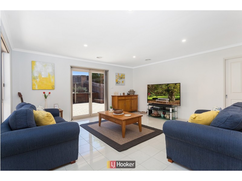 26 Siroset Close, Dunlop ACT 2615