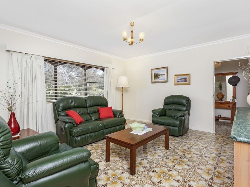 133 Springvale Drive, Weetangera ACT 2614