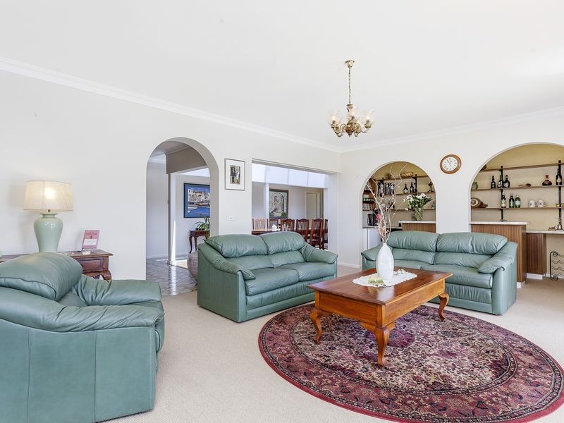 133 Springvale Drive, Weetangera ACT 2614