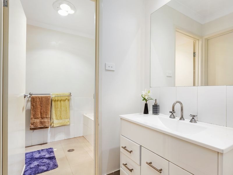 26 Rowland Street, Macgregor ACT 2615