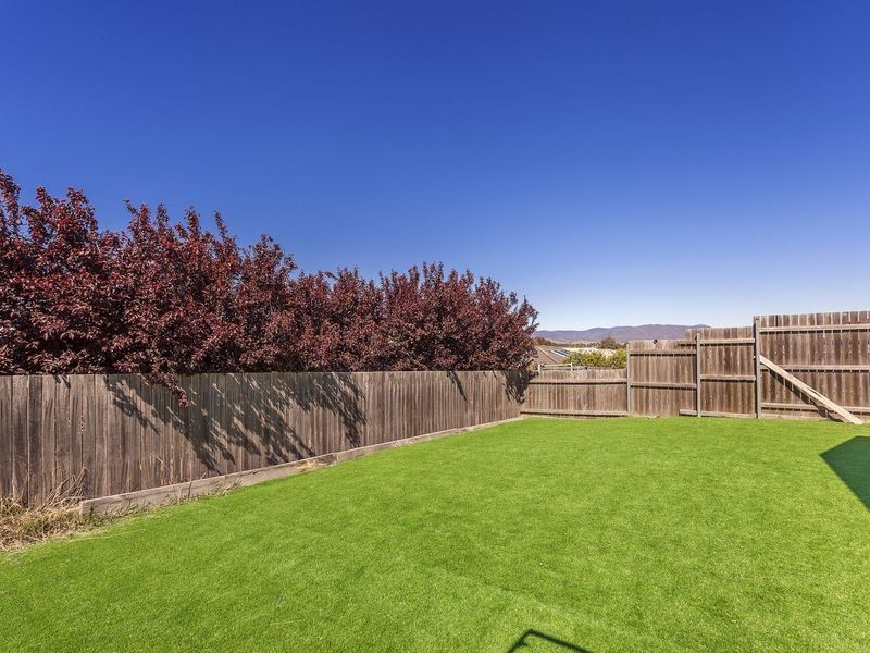 26 Rowland Street, Macgregor ACT 2615