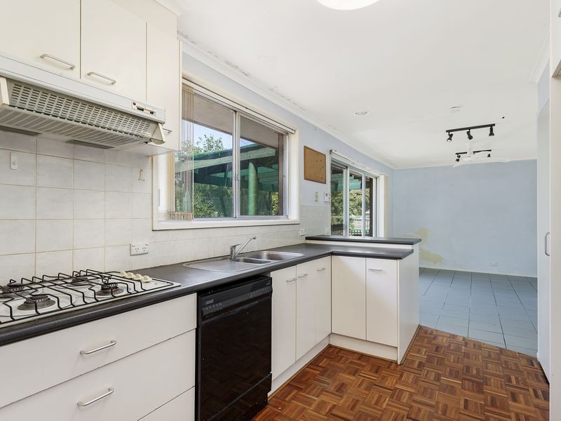 6 Stewart Crescent, Melba ACT 2615