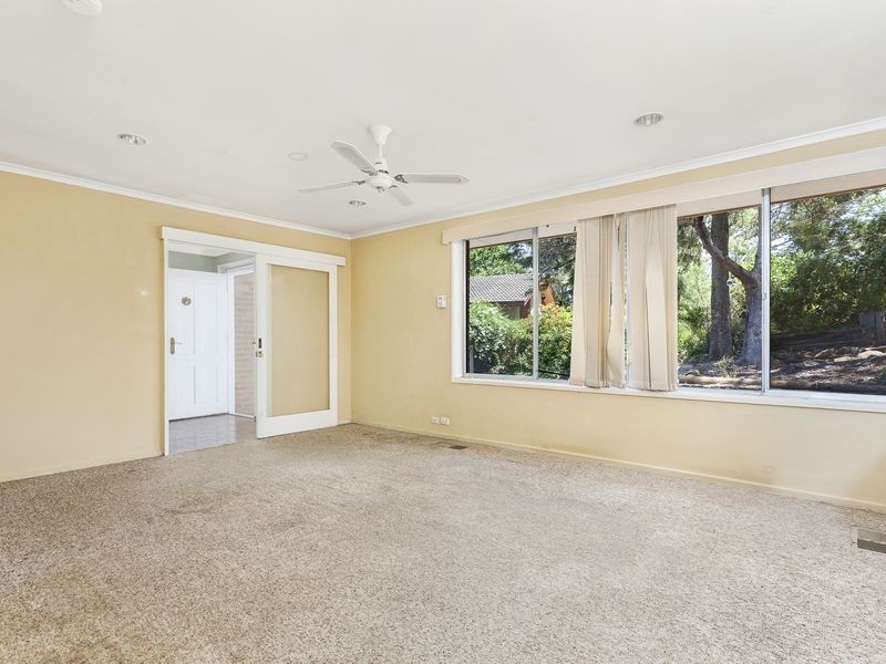 6 Stewart Crescent, Melba ACT 2615