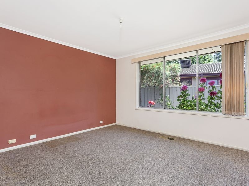 6 Stewart Crescent, Melba ACT 2615