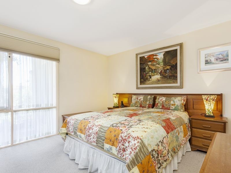 2/44 Pennefather Street, Higgins ACT 2615