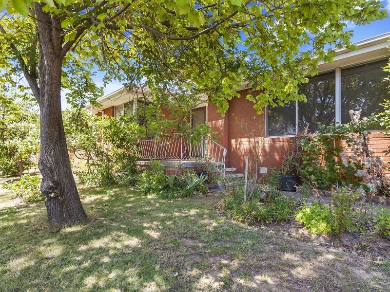 75 Belconnen Way, Weetangera ACT 2614