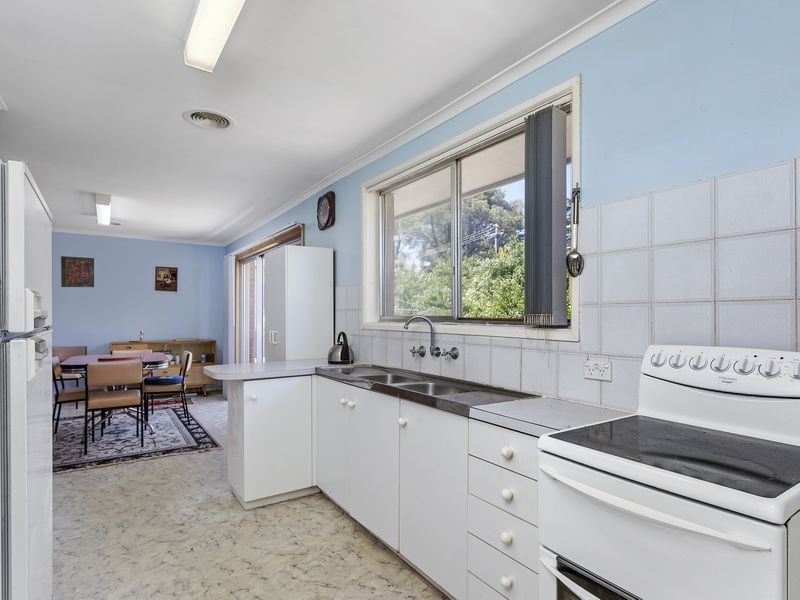 75 Belconnen Way, Weetangera ACT 2614