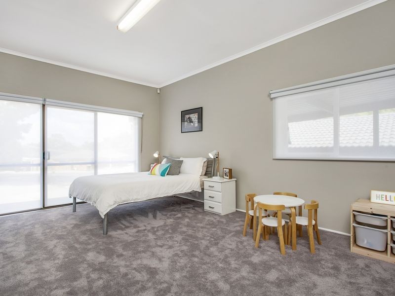 6 Garland Place, Spence ACT 2615