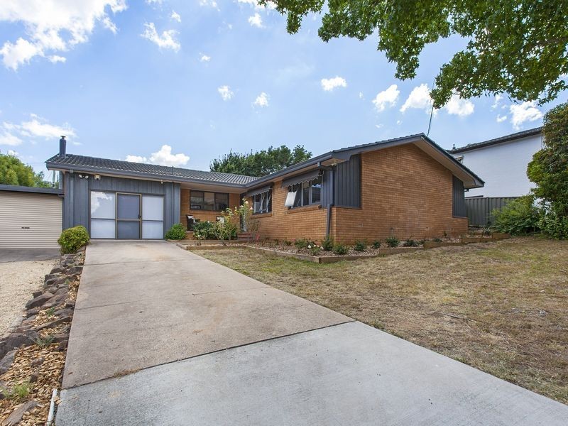 6 Garland Place, Spence ACT 2615